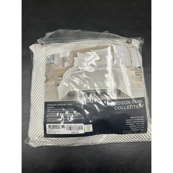 Hudson Park Moderno Full/Queen Duvet Cover - Picture 2 of 6
